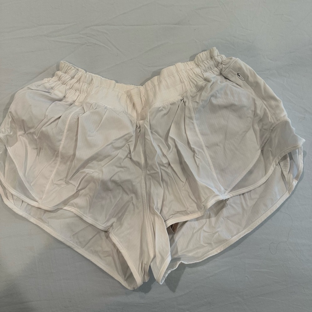 white lulu shorts